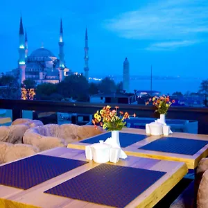 Perula & Estambul